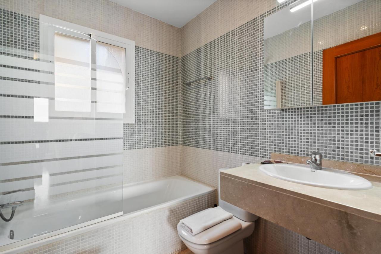 Apartment Torrequebrada Near The By Costarentals - Ref 238 Benalmádena